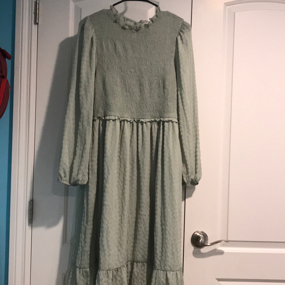Stevie Hender NWOT midi sage green dress